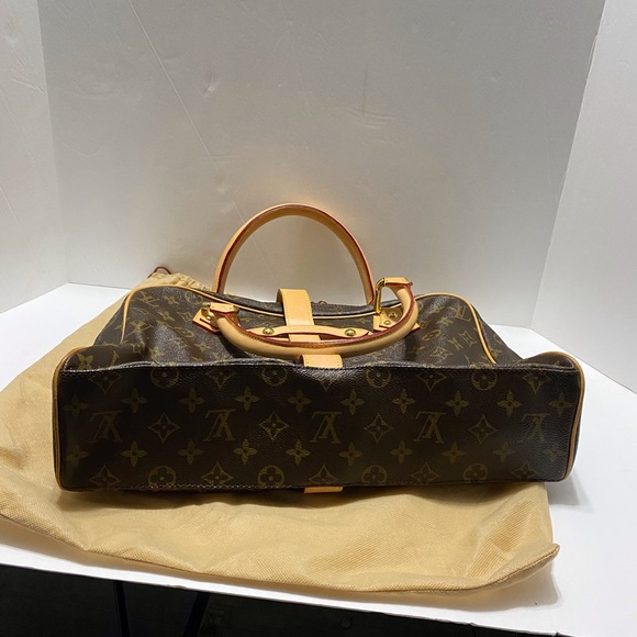 Authentic pre-loved Louis Vuitton - Picture 8 of 15